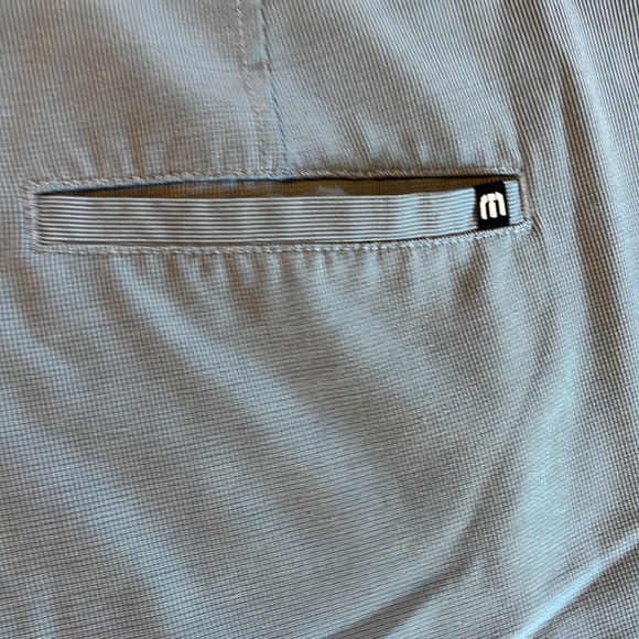 Travis Mathew Golf Shorts 38 - Picture 4 of 4